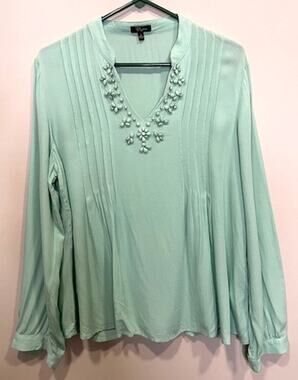 Pale Green Jewled Collar V-Neck Peasant Blouse Women's Sz M